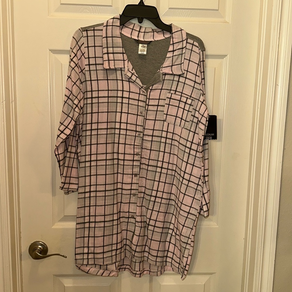 🆕Ava Rose sleepwear size Medium